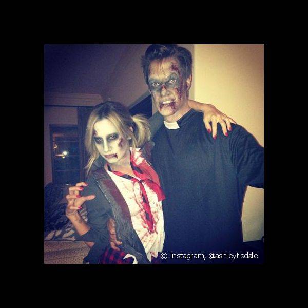 Ashley Tisdale j? usou uma maquiagem de Halloween com direito a sangue e cicatrizes